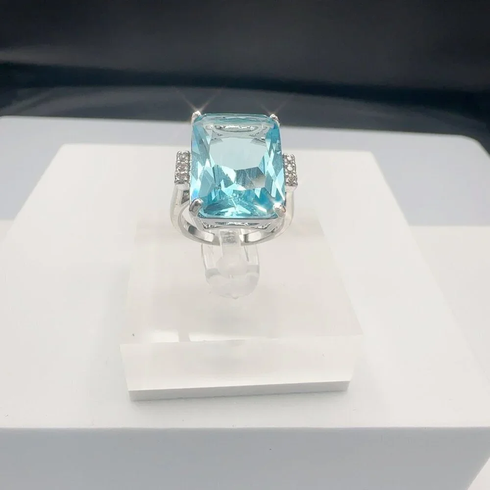 Aquamarine CZ Silver Tone Cocktail Ring Size 5 - Picture 11 of 11